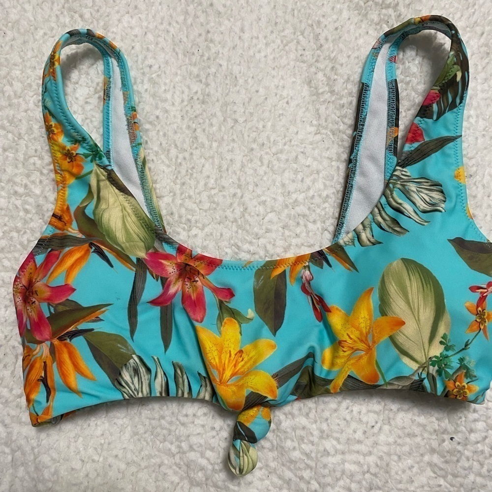 Express Floral Bikini Top 💐